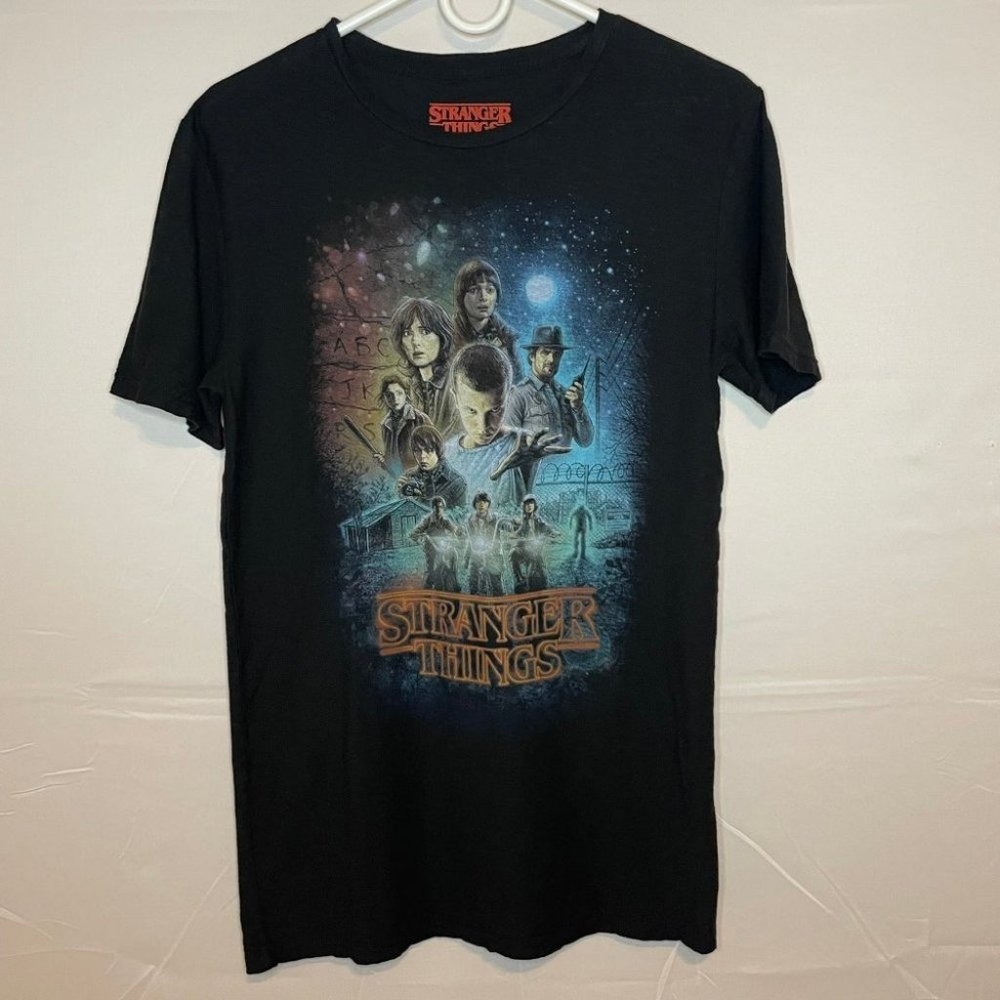 Stranger Things Classic Illustrated Poster Crew Tee-Shirt Size S